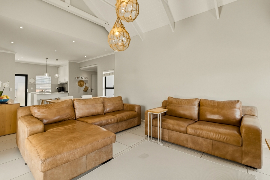 3 Bedroom Property for Sale in Aan de Wijnlanden Western Cape